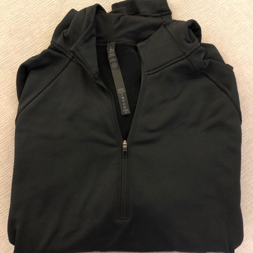 Black Lululemon Pullover